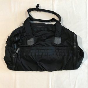 NWOT Lululemon Weekend Warrior Bag